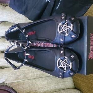 Demonia Spikey Flats